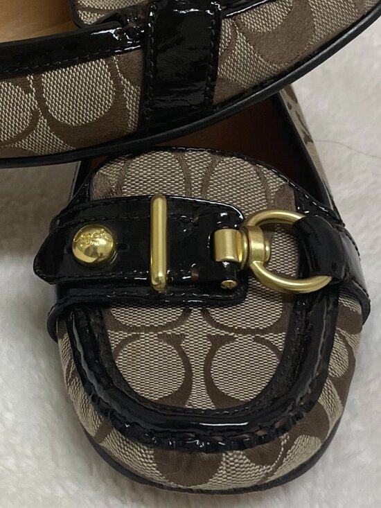 Women's Sz 8.5 B Coach Elkie Slip-on Loafers w/Logo Pattern F2070/H10 - Picture 2 of 9